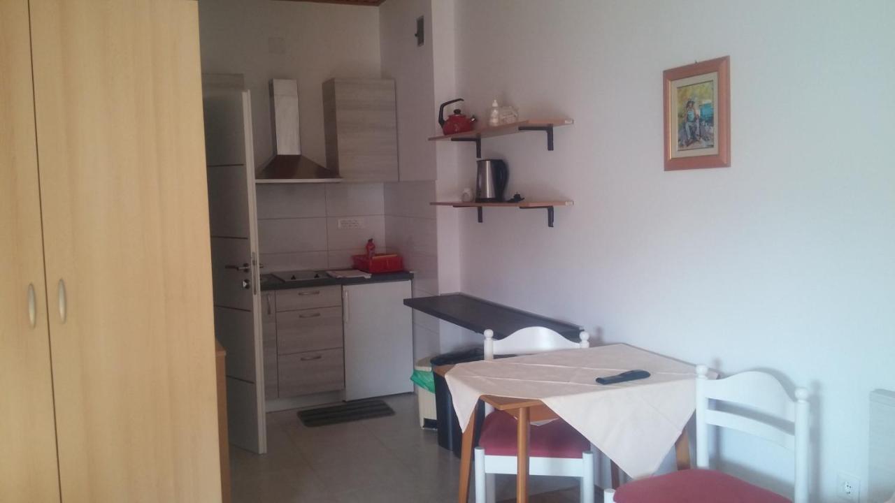 Apartments Timi Πόρετς Εξωτερικό φωτογραφία